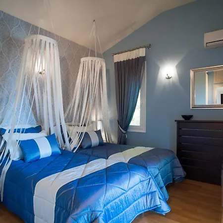Villa Anna With Private Pool, Play Area & Bbq, 5Km From The Beach Villa *