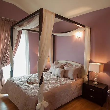 Villa Anna With Private Pool, Play Area & Bbq, 5Km From The Beach *